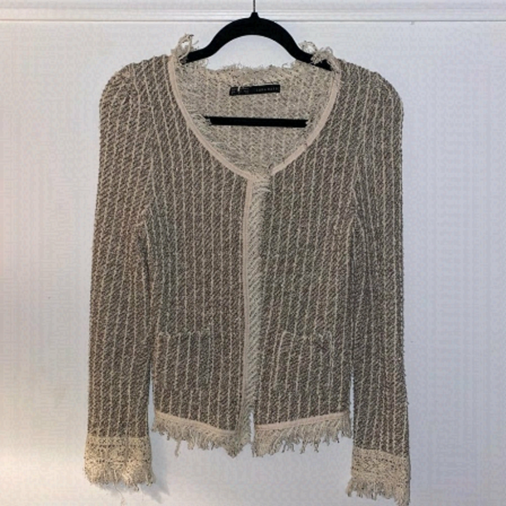 Zara Cropped Tweed Jacket Embroidery on the Back Frayed Trim Cream Size M